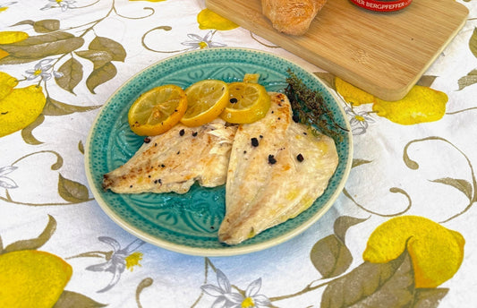 Gebratene Dorade mit Zitronen-Kräuter-Butter
