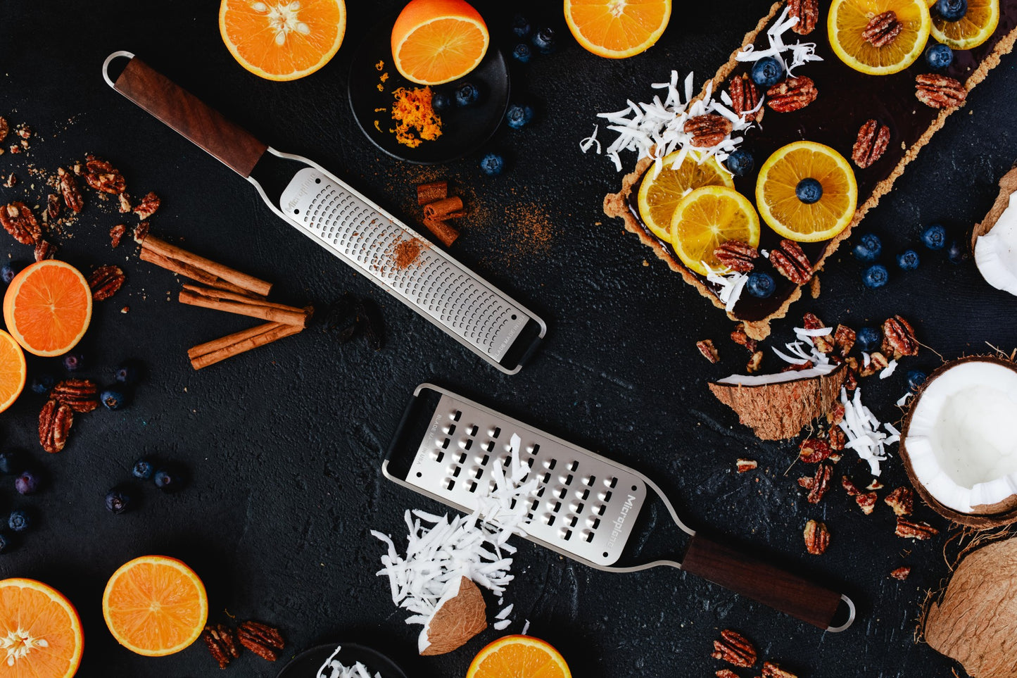 Microplane Master Zester + Master Sehr Grob - Geschenkset mit Walnussholzgriff